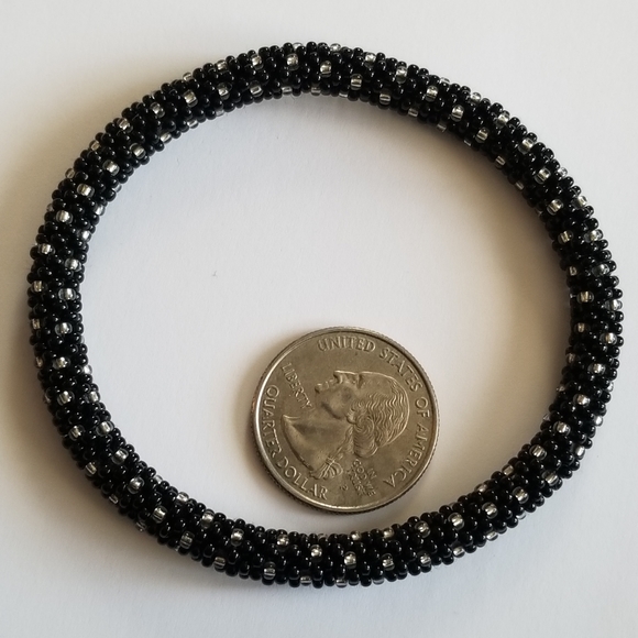 Beaded roll on bangle bracelet black seed beads glass - Picture 7 of 8